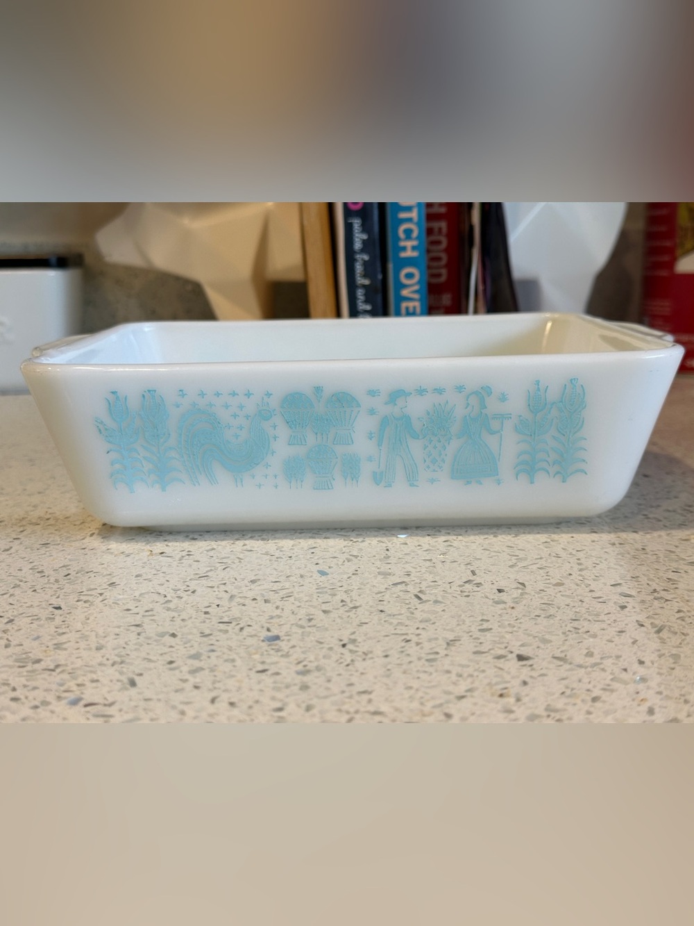 PYREX Amish Butterprint 1 1/2 qt baking dish